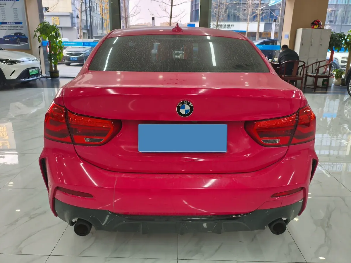 2021 BMW 1 Series 1.5T 140HP L3 7DCT,autocango,china used car exporter,china ev exporter,chinese used car exporter,chinese used ev exporter