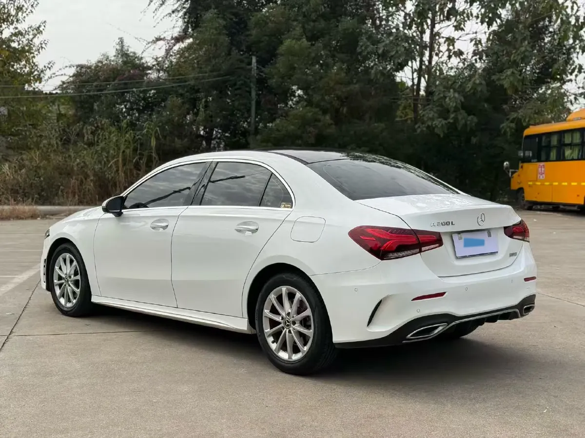 2020 Mercedes-Benz A Class 1.3T 136HP L4 7DCT,autocango,china used car exporter,china ev exporter,chinese used car exporter,chinese used ev exporter