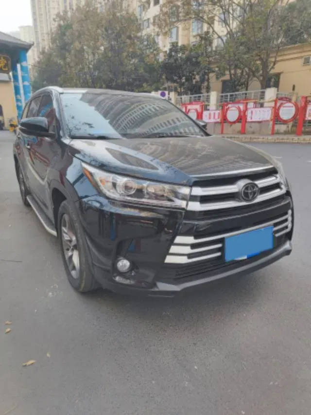 2021 Toyota Highlander 2.0T 220HP L4 6AT,autocango,china used car exporter,china ev exporter,chinese used car exporter,chinese used ev exporter