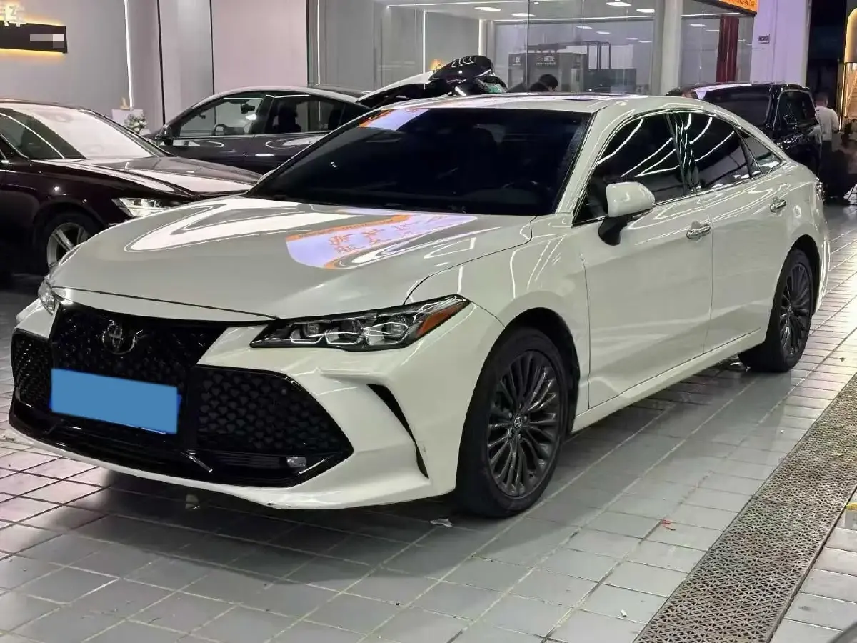 2019 Toyota Avalon 2.0L 178HP L4 CVT