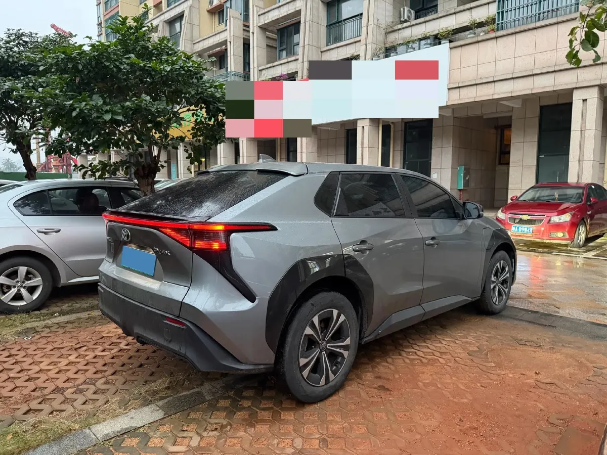 2022 Toyota bZ4X BEV 66.7KWH,autocango,china used car exporter,china ev exporter,chinese used car exporter,chinese used ev exporter