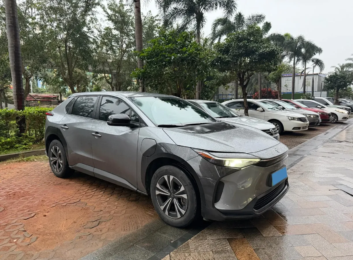 2022 Toyota bZ4X BEV 66.7KWH,autocango,china used car exporter,china ev exporter,chinese used car exporter,chinese used ev exporter