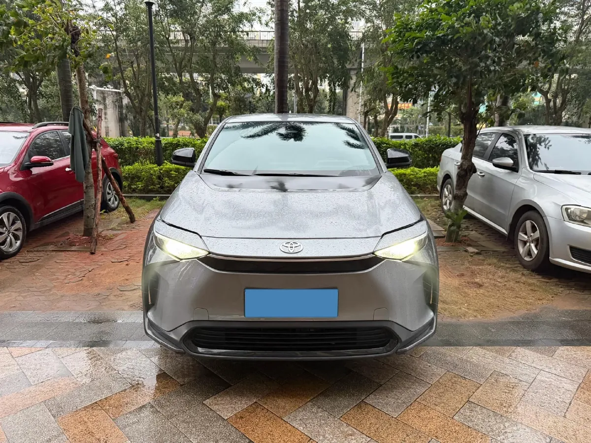 2022 Toyota bZ4X BEV 66.7KWH,autocango,china used car exporter,china ev exporter,chinese used car exporter,chinese used ev exporter