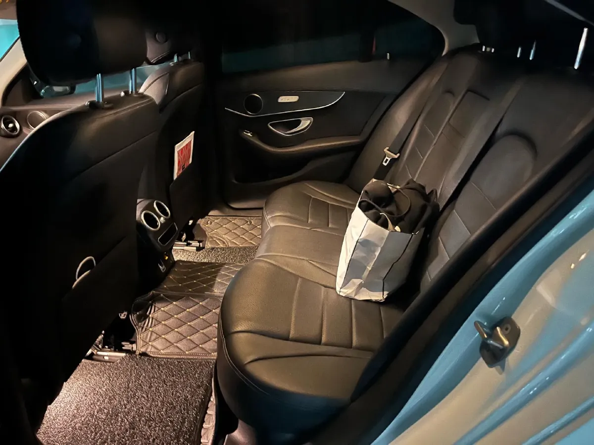 2021 Mercedes-Benz C Class 1.5T 156HP L4 9AT,autocango,china used car exporter,china ev exporter,chinese used car exporter,chinese used ev exporter