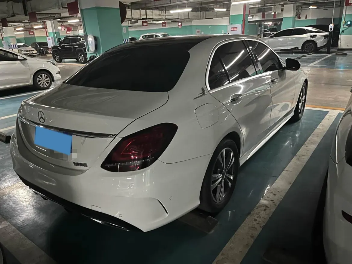 2021 Mercedes-Benz C Class 1.5T 156HP L4 9AT,autocango,china used car exporter,china ev exporter,chinese used car exporter,chinese used ev exporter