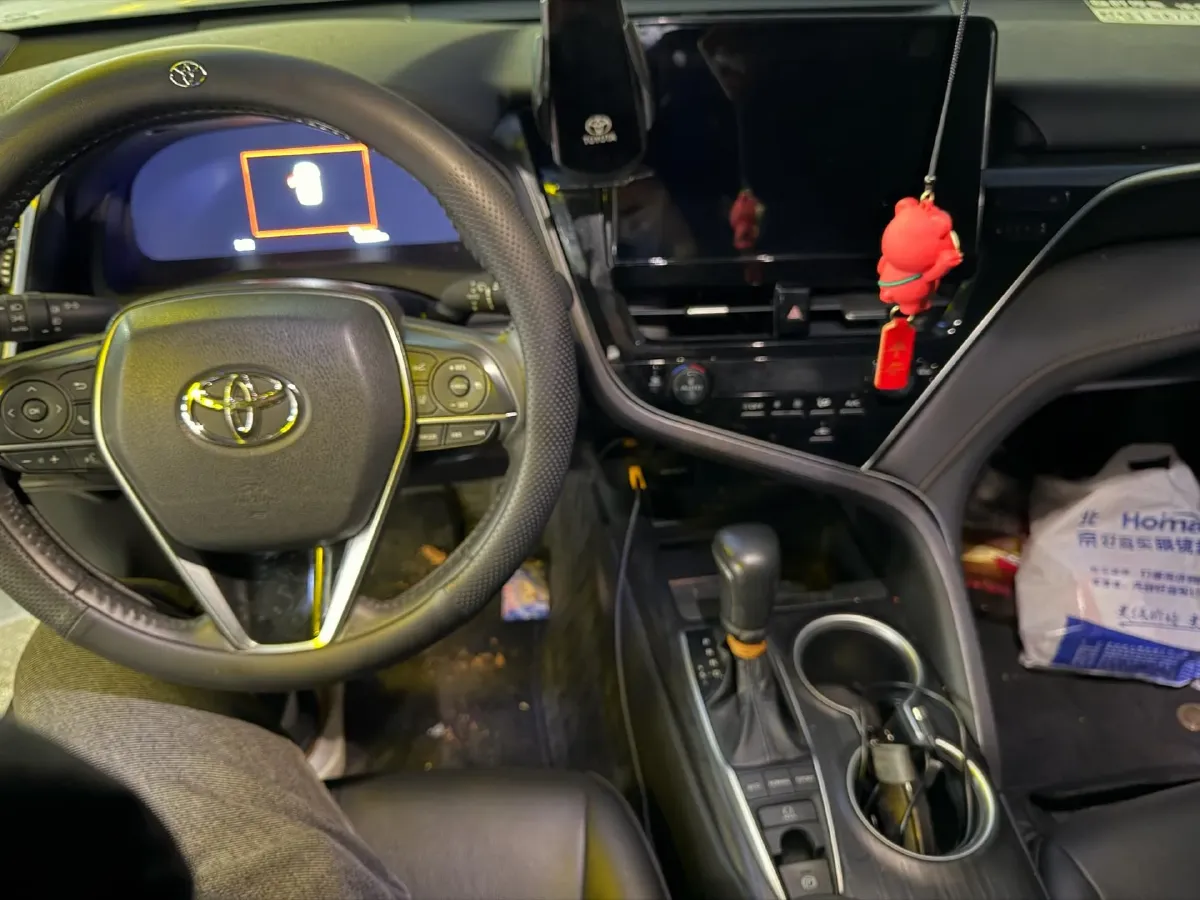 2021 Toyota Camry 2.5L 209HP L4 8AT,autocango,china used car exporter,china ev exporter,chinese used car exporter,chinese used ev exporter