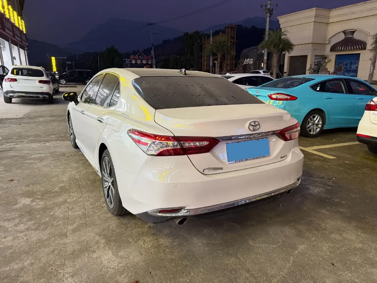 2021 Toyota Camry 2.5L 209HP L4 8AT,autocango,china used car exporter,china ev exporter,chinese used car exporter,chinese used ev exporter