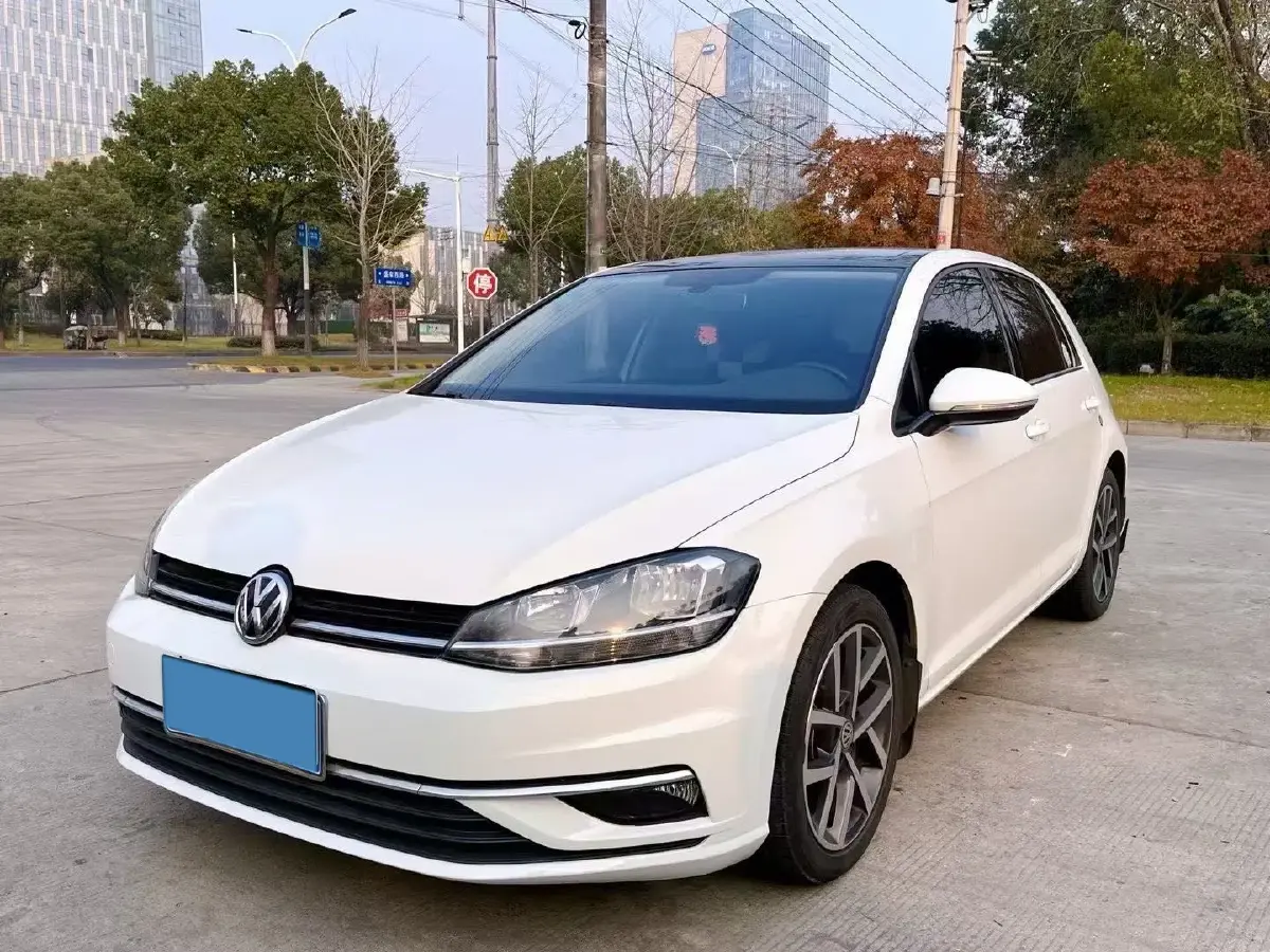 2020 Volkswagen Golf 1.4T 150HP L4 7DCT