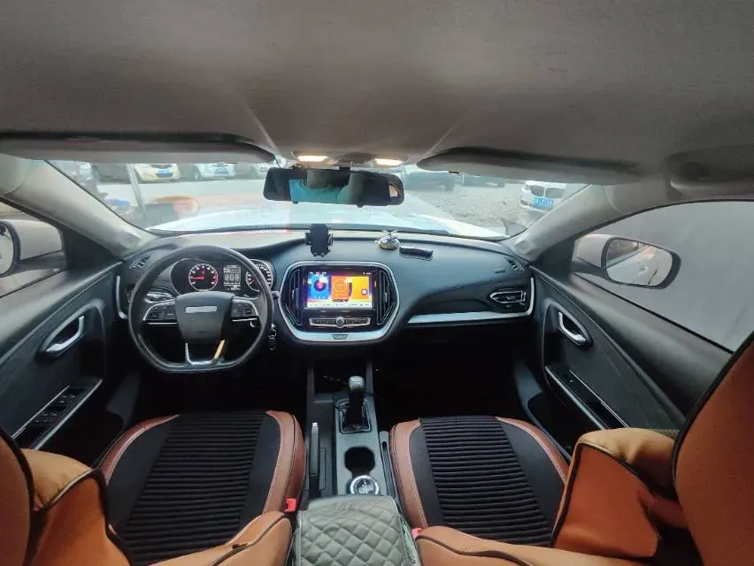 2020 Jetour X70M 1.5T 156HP L4 6MT,autocango,china used car exporter,china ev exporter,chinese used car exporter,chinese used ev exporter