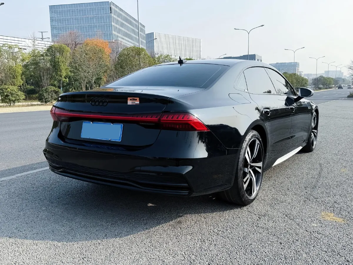 2022 Cadillac XT6 2.0T 237HP L4 9AT,autocango,china used car exporter,china ev exporter,chinese used car exporter,chinese used ev exporter