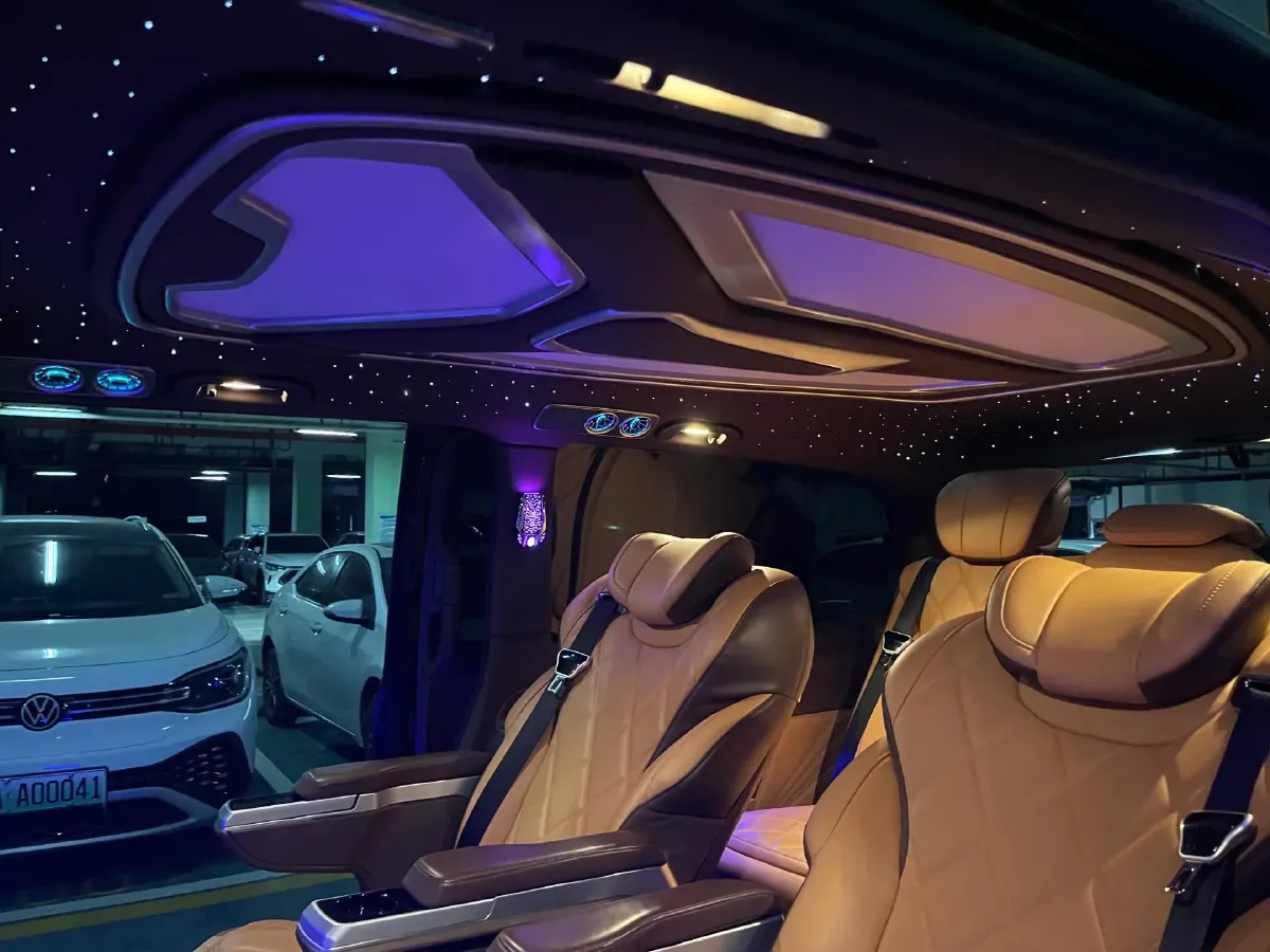 2023 Mercedes-Benz Vito 2.0T 211HP L4 9AT,autocango,china used car exporter,china ev exporter,chinese used car exporter,chinese used ev exporter