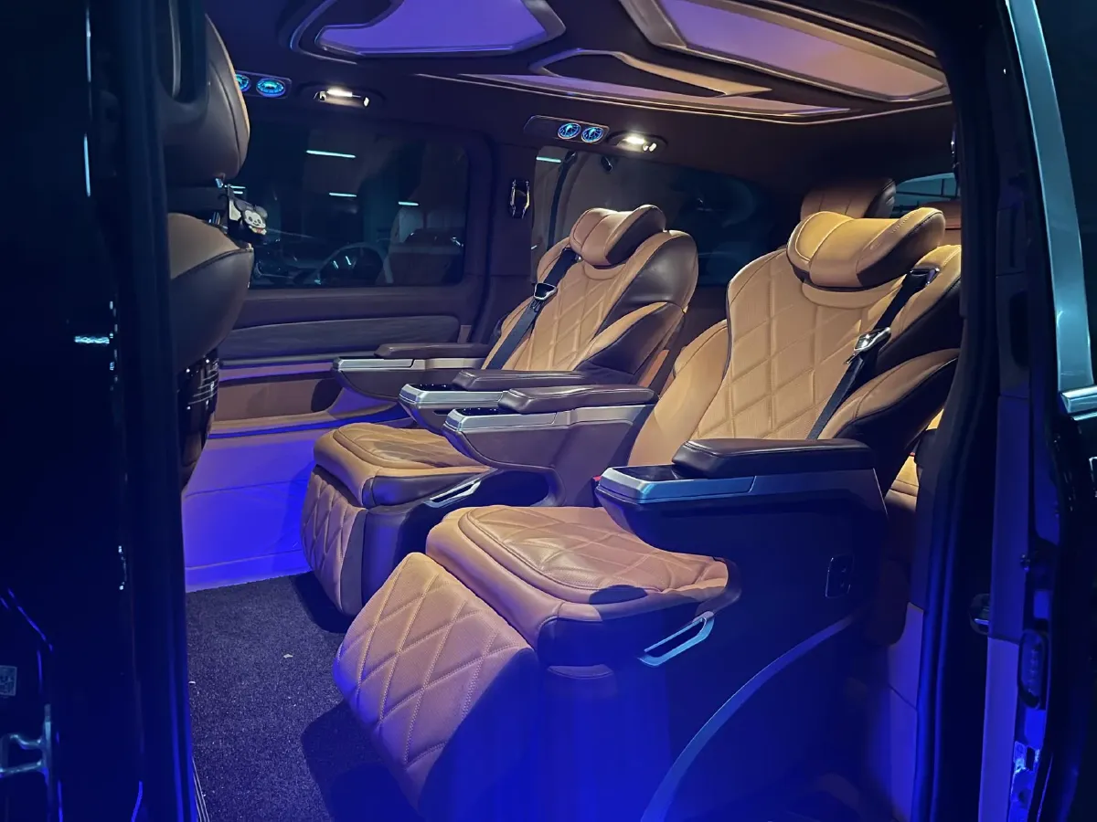 2023 Mercedes-Benz Vito 2.0T 211HP L4 9AT,autocango,china used car exporter,china ev exporter,chinese used car exporter,chinese used ev exporter