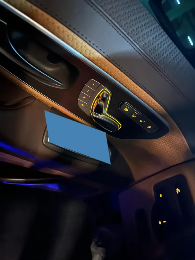 2023 Mercedes-Benz Vito 2.0T 211HP L4 9AT,autocango,china used car exporter,china ev exporter,chinese used car exporter,chinese used ev exporter