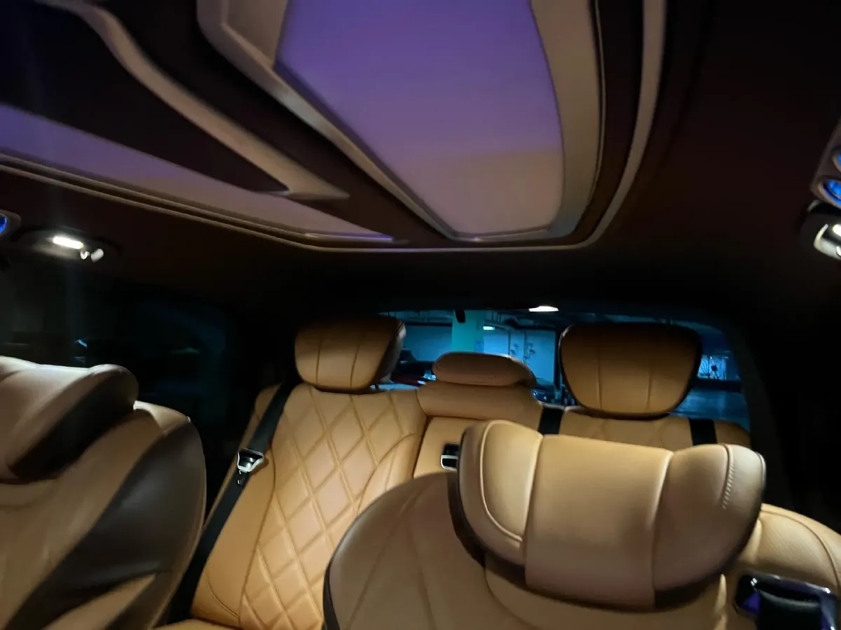 2023 Mercedes-Benz Vito 2.0T 211HP L4 9AT,autocango,china used car exporter,china ev exporter,chinese used car exporter,chinese used ev exporter