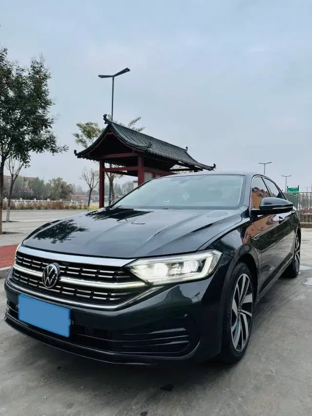 2023 Volkswagen Sagitar 1.5T 160HP L4 7DCT