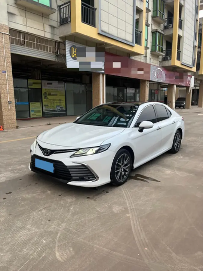 2021 Toyota Camry 2.5L 209HP L4 8AT