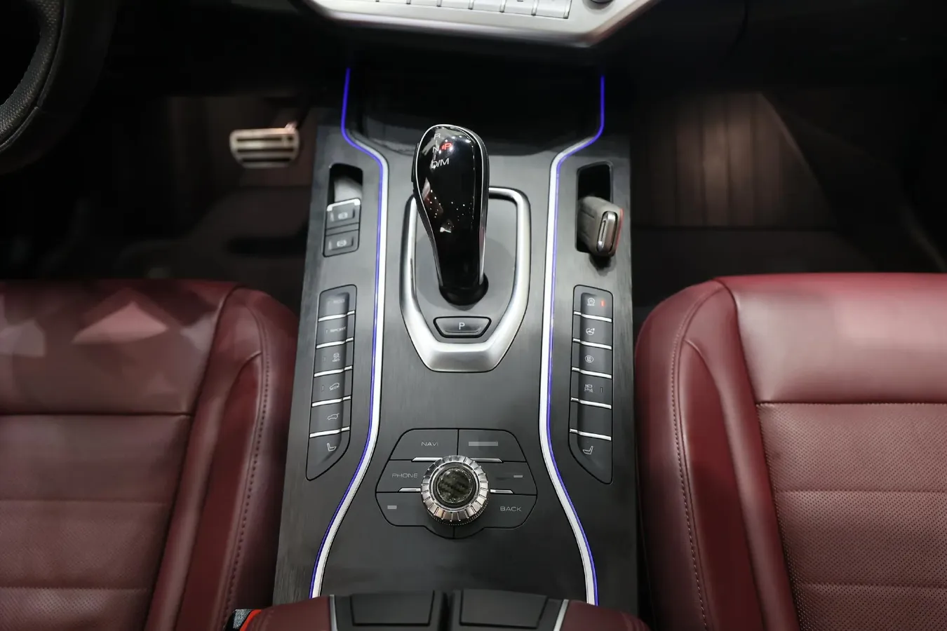 2019 WEY VV7 2.0T 227HP L4 7DCT,autocango,china used car exporter,china ev exporter,chinese used car exporter,chinese used ev exporter