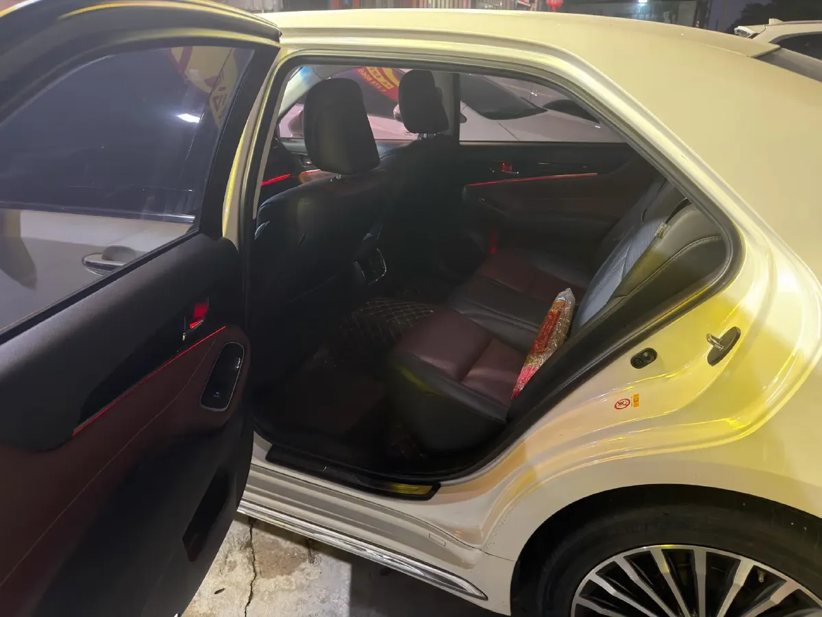 2018 Toyota Highlander 2.0T 220HP L4 6AT,autocango,china used car exporter,china ev exporter,chinese used car exporter,chinese used ev exporter