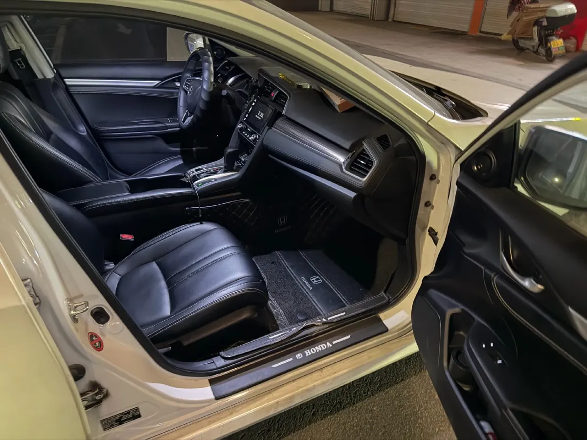 2019 Honda Civic 1.5T 177HP L4 CVT,autocango,china used car exporter,china ev exporter,chinese used car exporter,chinese used ev exporter
