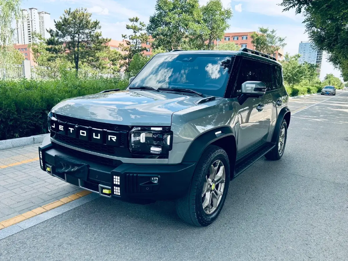2023 Jetour Traveller 2.0T 254HP L4 8AT
