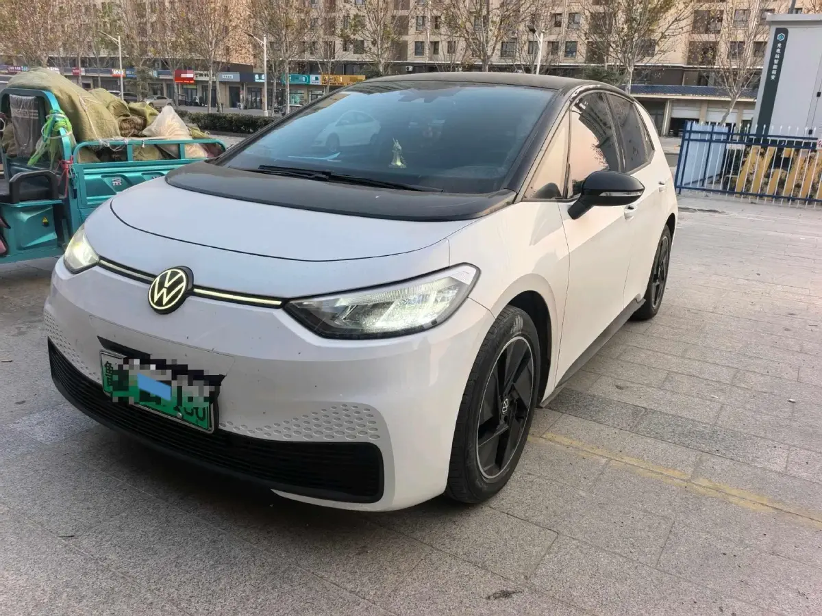 2024 Volkswagen ID.3 BEV 52.8KWH