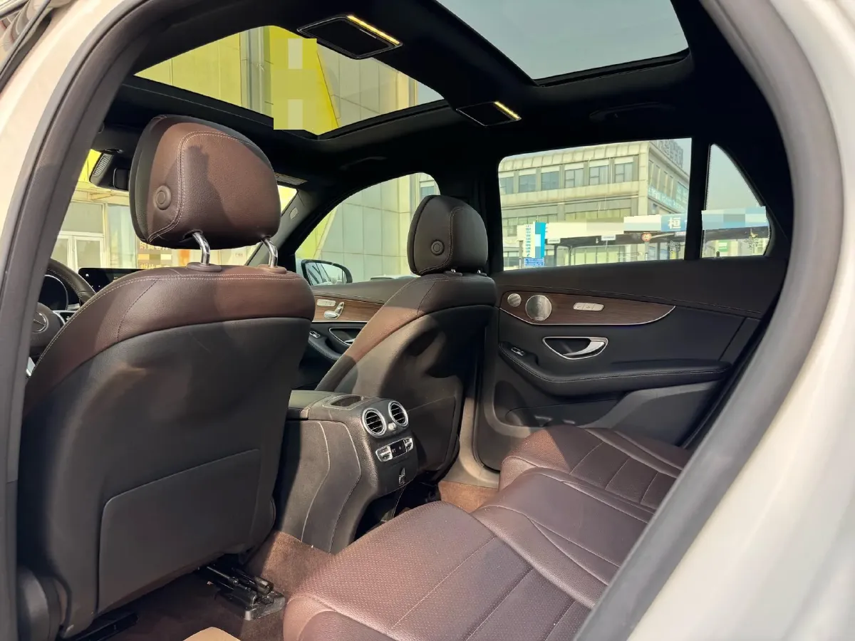 2021 Mercedes-Benz GLC Class 2.0T 258HP L4 9AT,autocango,china used car exporter,china ev exporter,chinese used car exporter,chinese used ev exporter