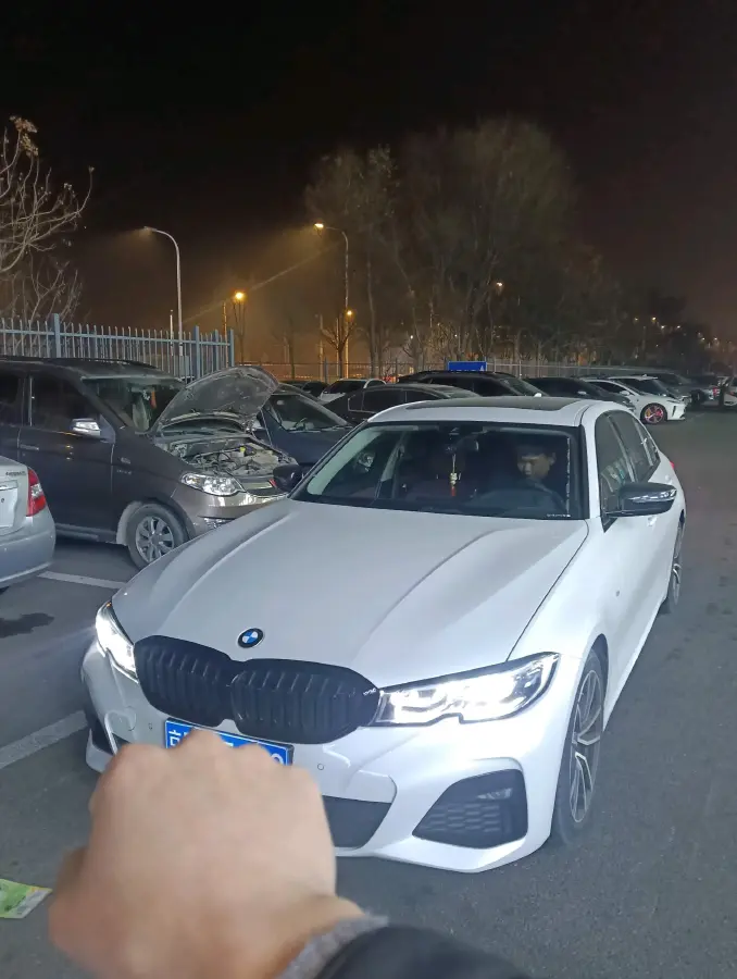 2022 BMW 3 Series 2.0T 184HP L4 8AT