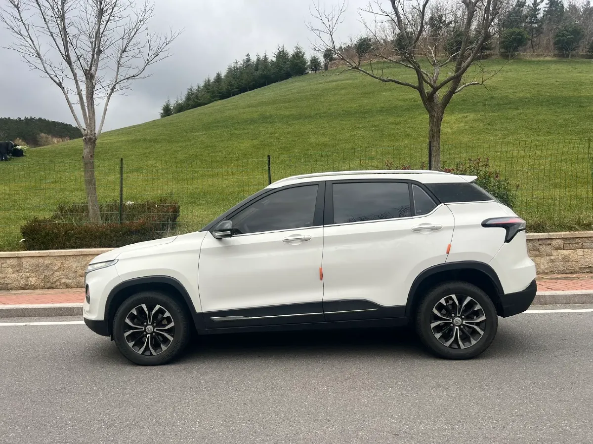 2019 Yema BoJun 1.5L 112HP L4 5MT,autocango,china used car exporter,china ev exporter,chinese used car exporter,chinese used ev exporter