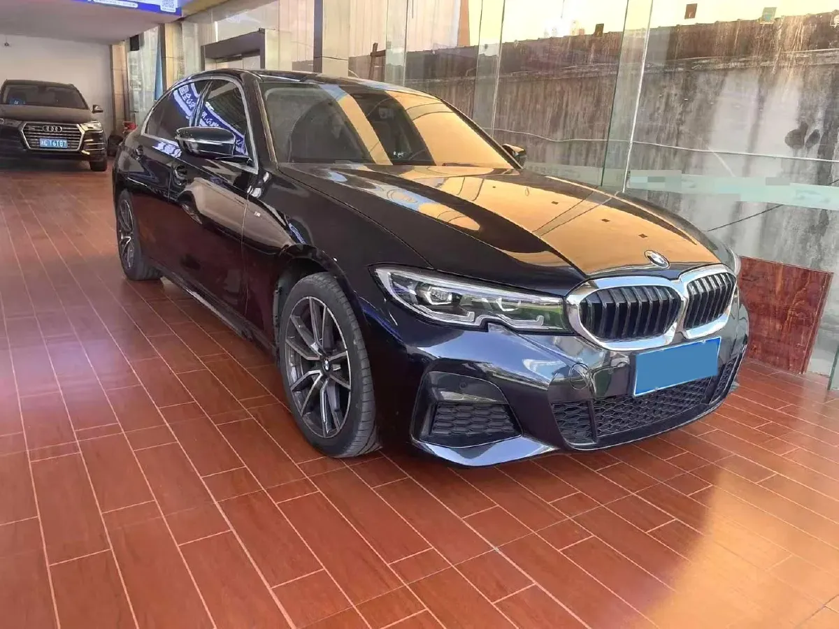 2021 BMW 3 Series 2.0T 156HP L4 8AT,autocango,china used car exporter,china ev exporter,chinese used car exporter,chinese used ev exporter