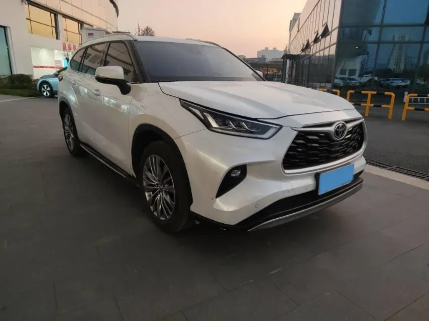 2022 Toyota Highlander 2.0T 248HP L4 8AT,autocango,china used car exporter,china ev exporter,chinese used car exporter,chinese used ev exporter