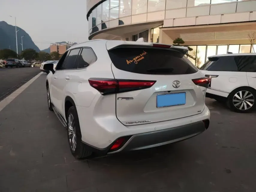 2022 Toyota Highlander 2.0T 248HP L4 8AT,autocango,china used car exporter,china ev exporter,chinese used car exporter,chinese used ev exporter