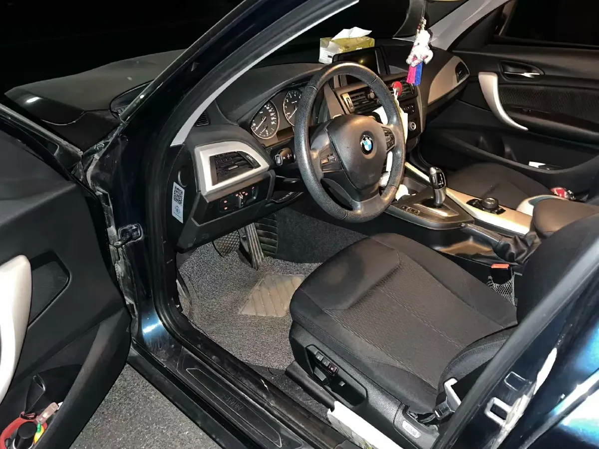 2013 BMW 1 Series 1.6T 170HP L4 8AT,autocango,china used car exporter,china ev exporter,chinese used car exporter,chinese used ev exporter