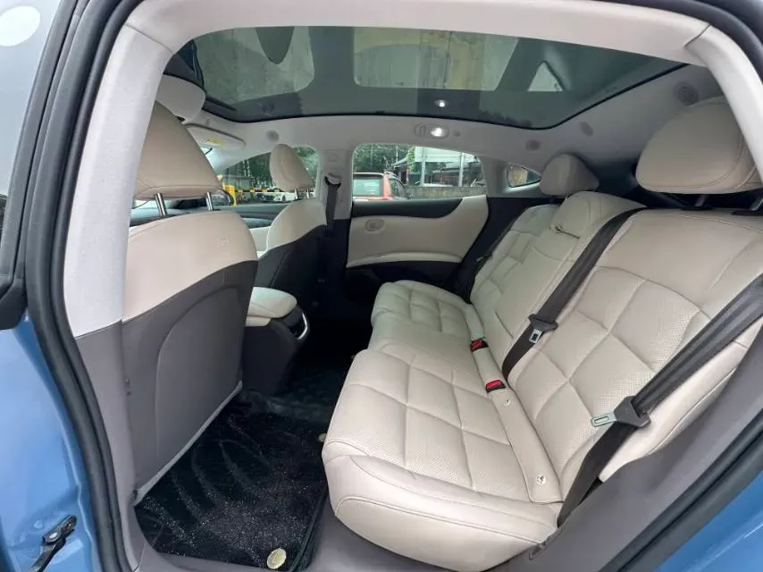 2024 IM L6 BEV 75KWH,autocango,china used car exporter,china ev exporter,chinese used car exporter,chinese used ev exporter