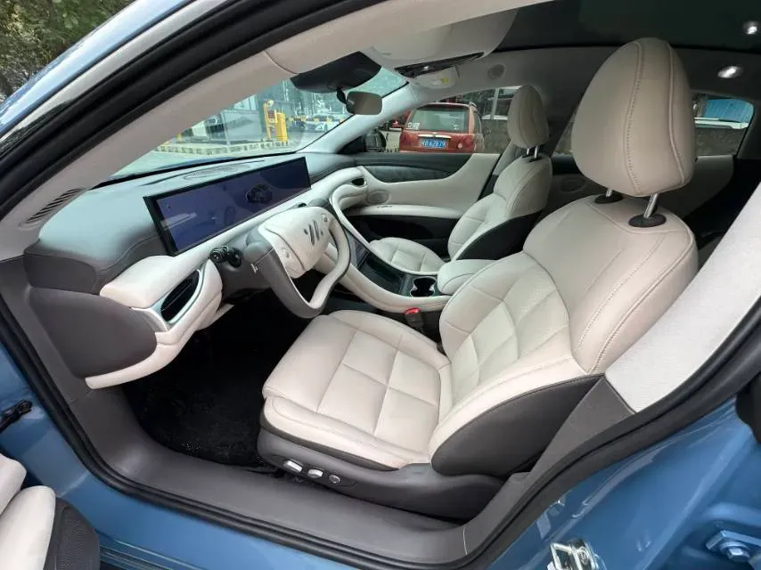 2024 IM L6 BEV 75KWH,autocango,china used car exporter,china ev exporter,chinese used car exporter,chinese used ev exporter