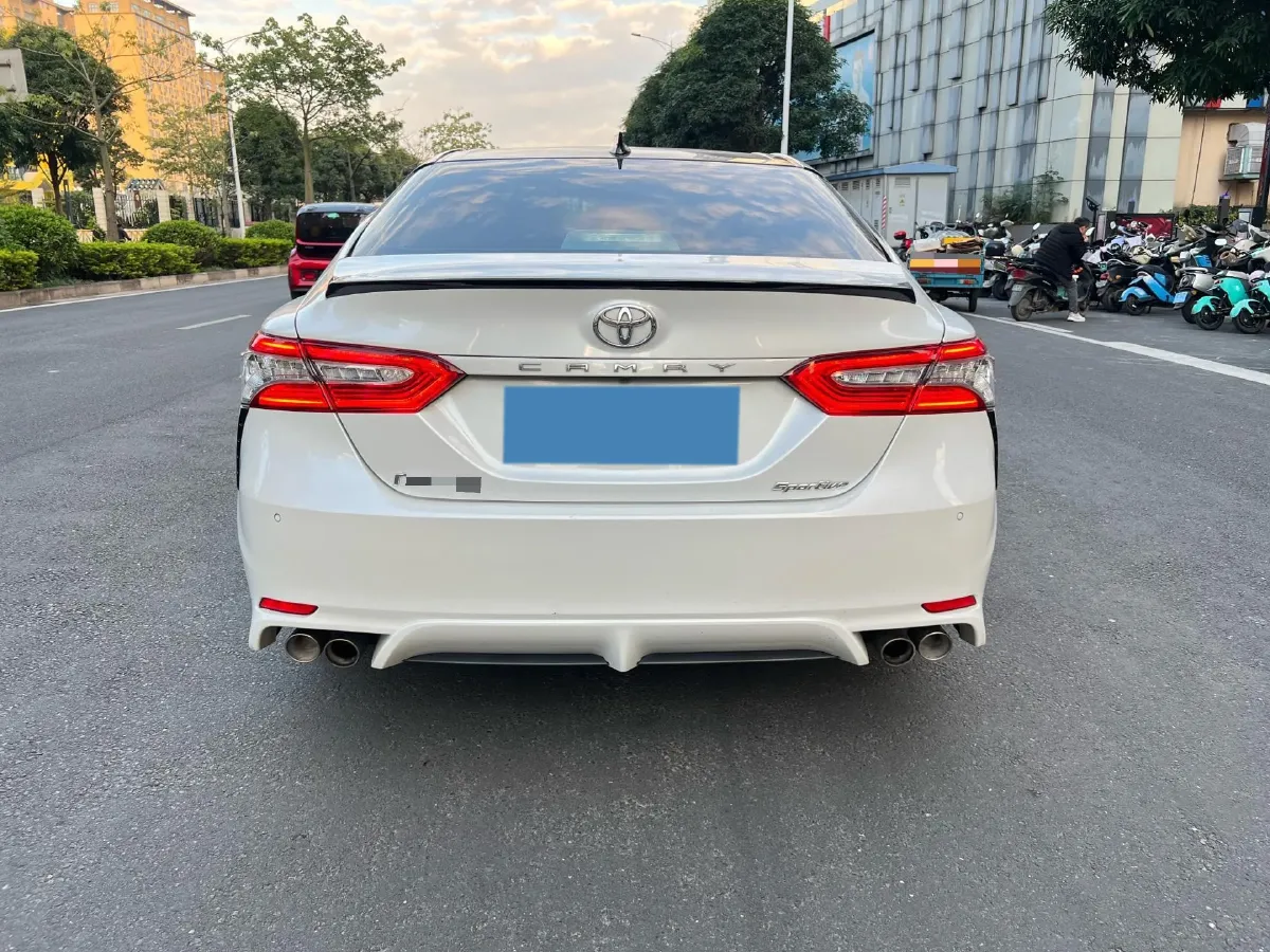 2021 Toyota Camry 2.5L 209HP L4 8AT,autocango,china used car exporter,china ev exporter,chinese used car exporter,chinese used ev exporter