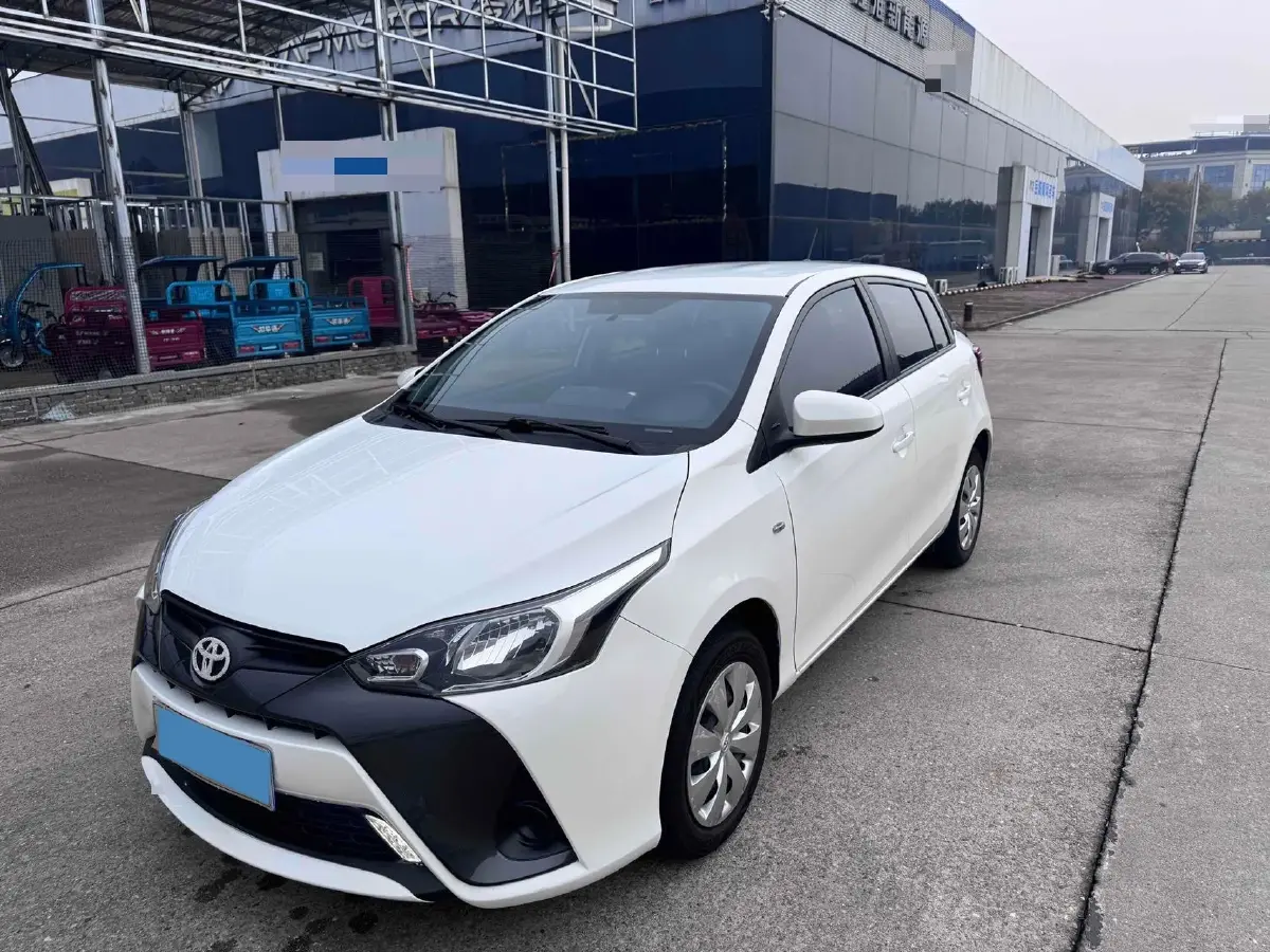 2022 Toyota Yaris L 1.5L 112HP L4 CVT