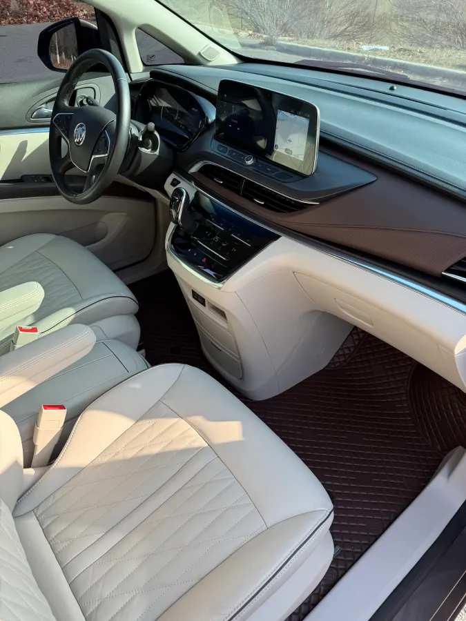 2022 Buick GL8 2.0T 237HP L4 9AT,autocango,china used car exporter,china ev exporter,chinese used car exporter,chinese used ev exporter