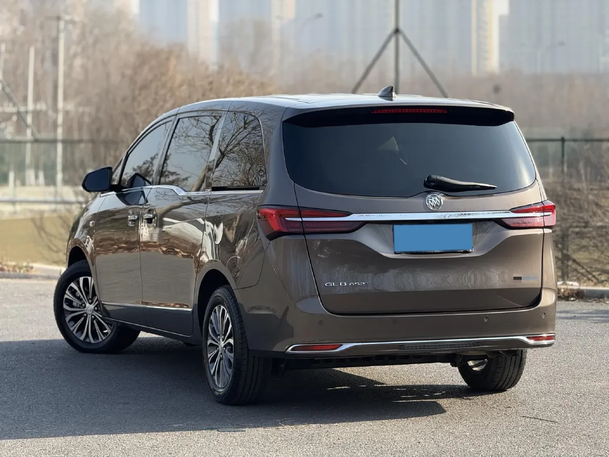 2022 Buick GL8 2.0T 237HP L4 9AT,autocango,china used car exporter,china ev exporter,chinese used car exporter,chinese used ev exporter