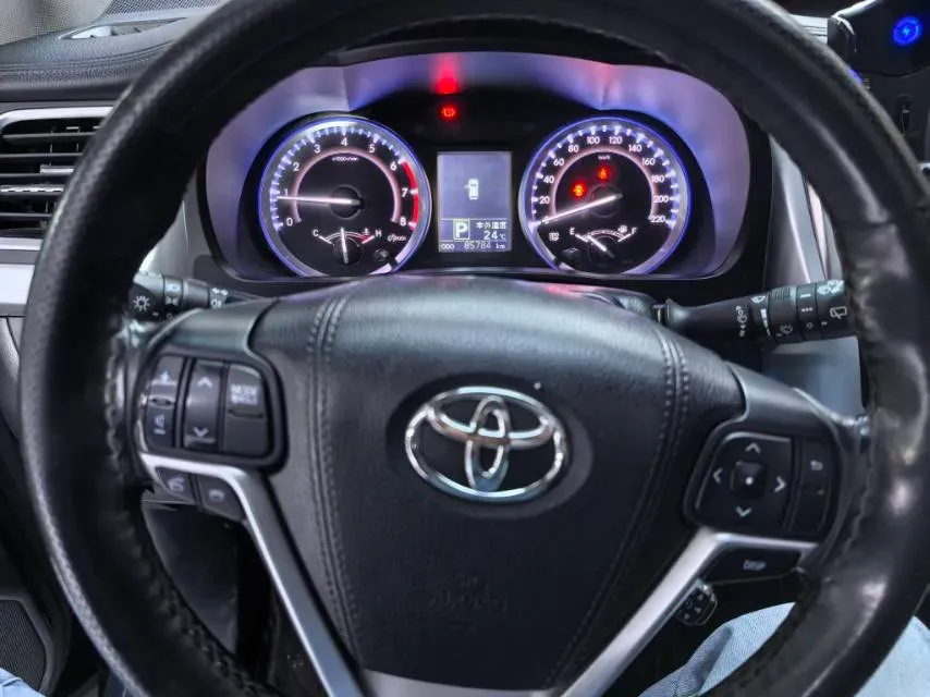 2017 Toyota Highlander 2.0T 220HP L4 6AT,autocango,china used car exporter,china ev exporter,chinese used car exporter,chinese used ev exporter