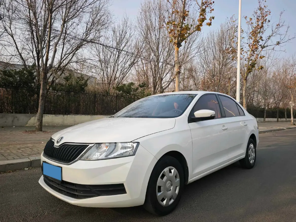 2018 Skoda Rapid 1.6L 110HP L4 5MT