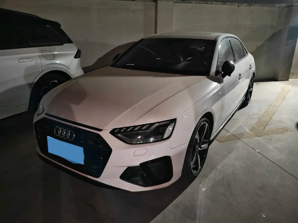 2022 Audi A4L 2.0T 252HP L4 7DCT