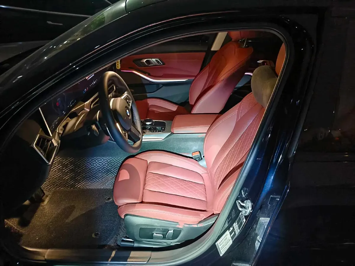 2024 BMW 3 Series 2.0T 184HP L4 8AT,autocango,china used car exporter,china ev exporter,chinese used car exporter,chinese used ev exporter