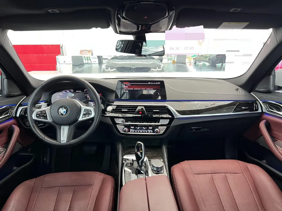 2020 BMW 5 Series 2.0T 252HP L4 8AT,autocango,china used car exporter,china ev exporter,chinese used car exporter,chinese used ev exporter