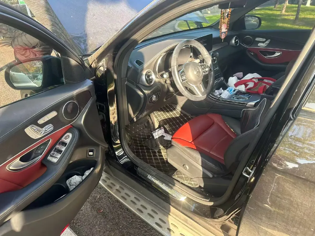 2022 Mercedes-Benz GLC Coupe 2.0T 258HP L4 9AT,autocango,china used car exporter,china ev exporter,chinese used car exporter,chinese used ev exporter