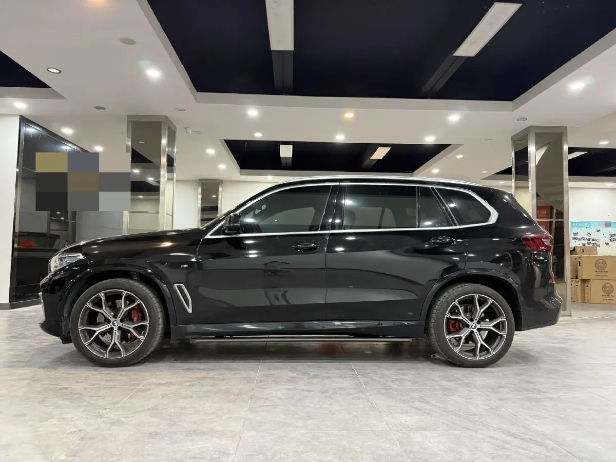 2022 BMW X5 3.0T 333HP L6 8AT,autocango,china used car exporter,china ev exporter,chinese used car exporter,chinese used ev exporter