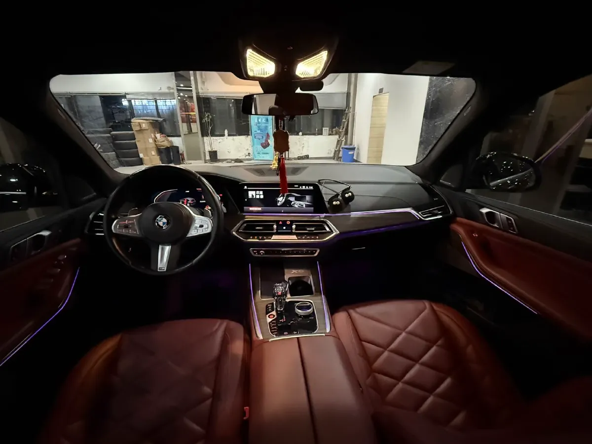 2022 BMW X5 3.0T 333HP L6 8AT,autocango,china used car exporter,china ev exporter,chinese used car exporter,chinese used ev exporter