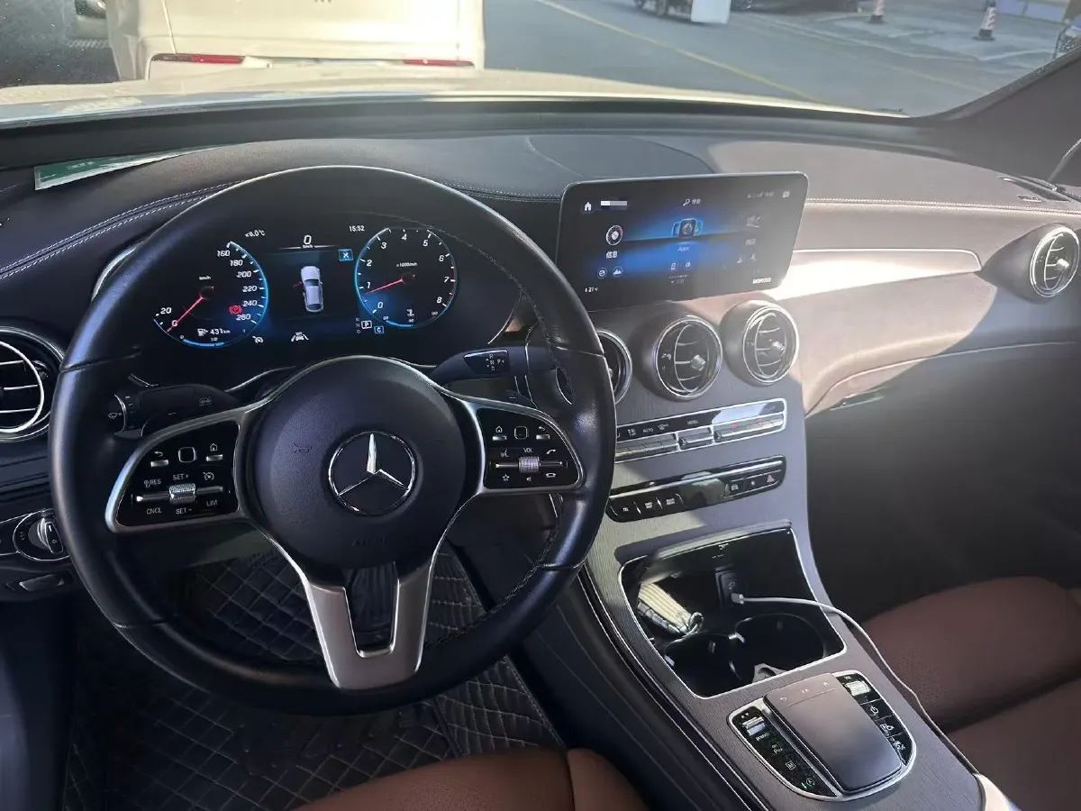 2021 Mercedes-Benz GLC Coupe 2.0T 258HP L4 9AT,autocango,china used car exporter,china ev exporter,chinese used car exporter,chinese used ev exporter