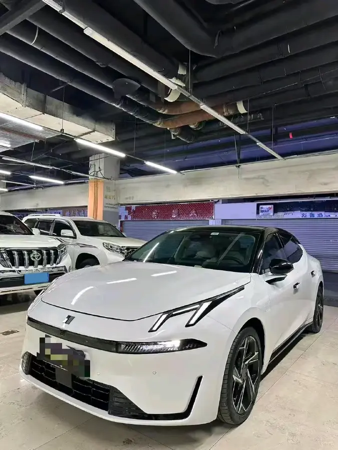 2024 LYNK&CO 01 2.0T 254HP L4 8AT