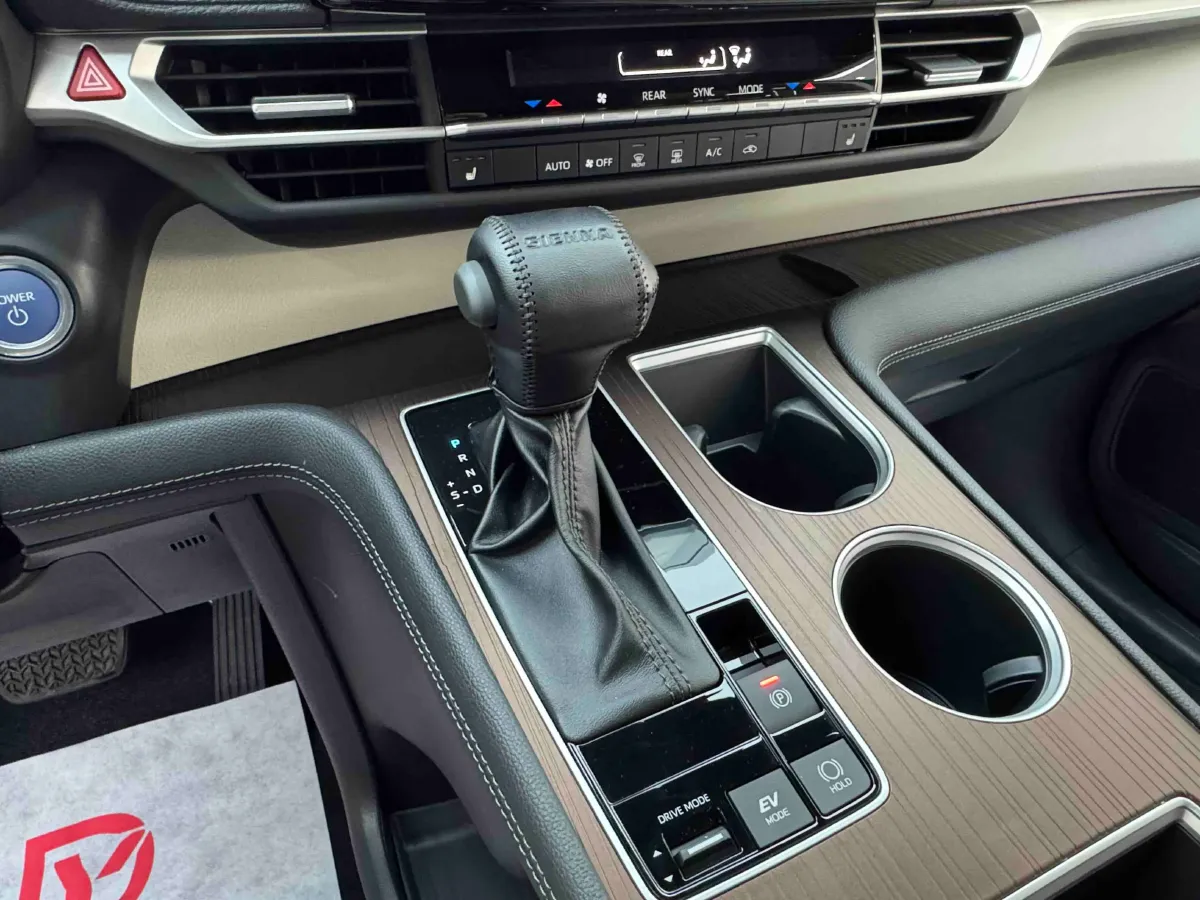 2023 Toyota Sienna 2.5L 189HP L4 E-CVT Hybrid,autocango,china used car exporter,china ev exporter,chinese used car exporter,chinese used ev exporter