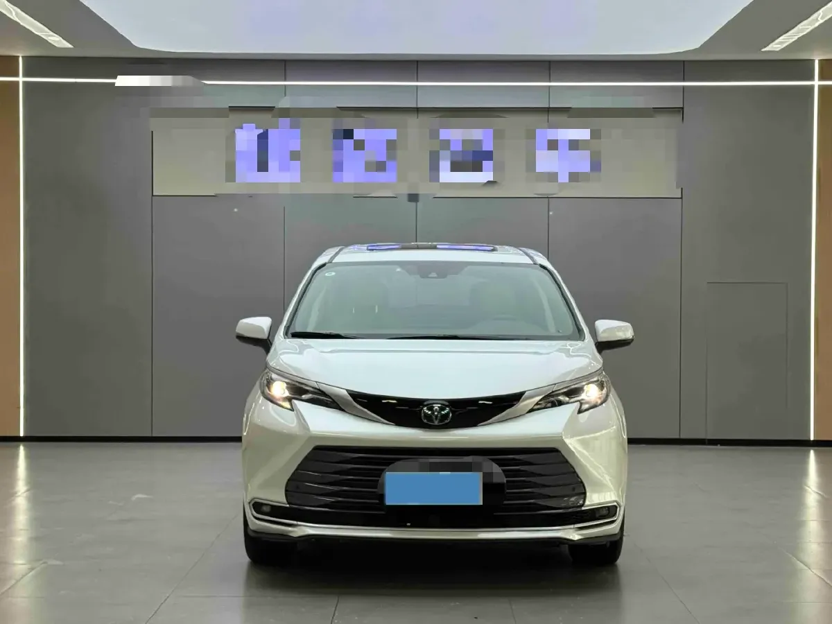 2023 Toyota Sienna 2.5L 189HP L4 E-CVT Hybrid,autocango,china used car exporter,china ev exporter,chinese used car exporter,chinese used ev exporter